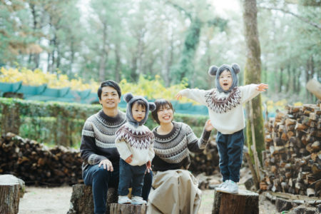 宮崎の家族写真は英国式庭園で